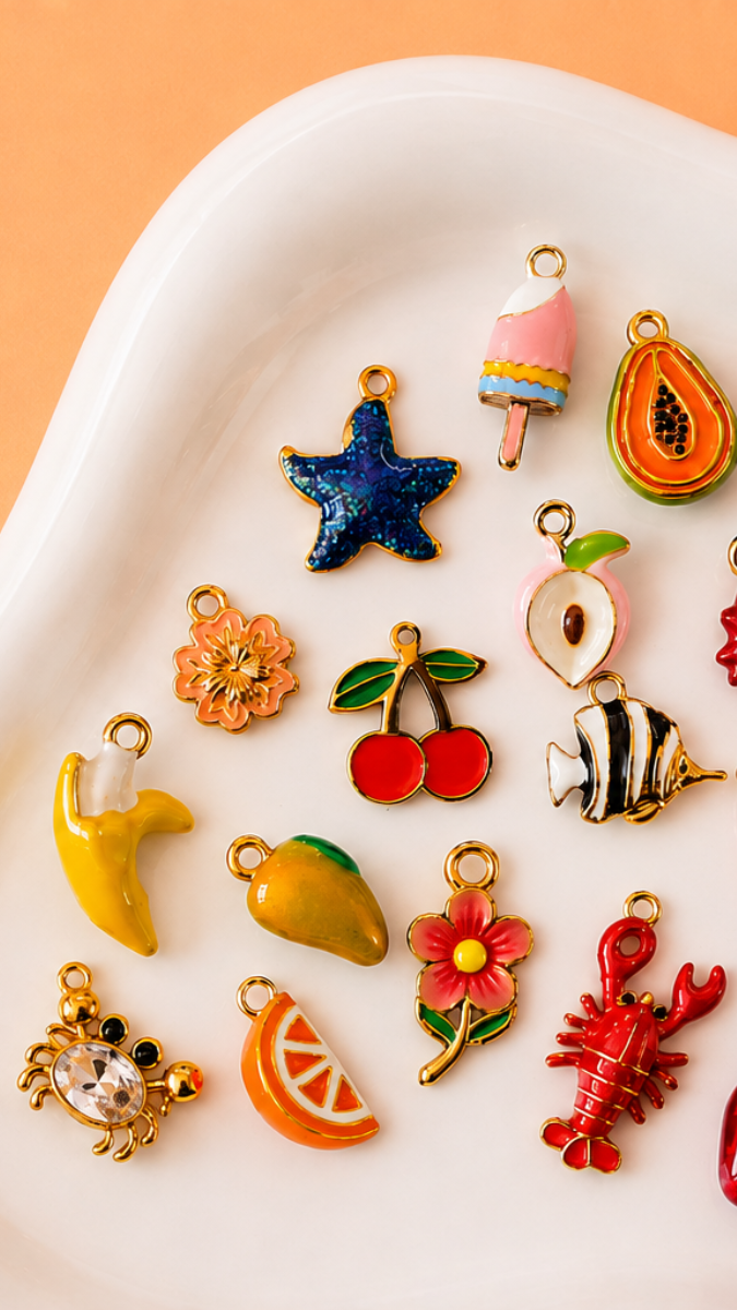 Schéma Breloques : 5 idées pour personnaliser vos bijoux DIY Schéma Breloques : 5 idées pour personnaliser vos bijoux DIY