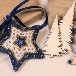 étoile de Noël DIY avec perles colorées