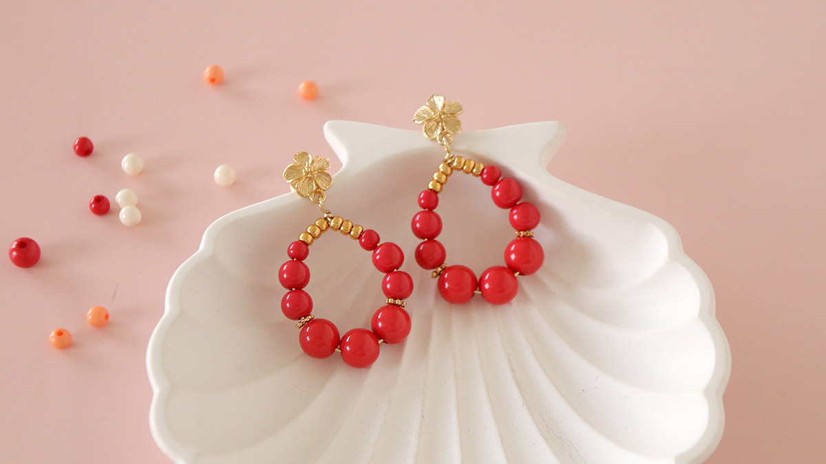 boucles d'oreilles en perles rouges forme goutte