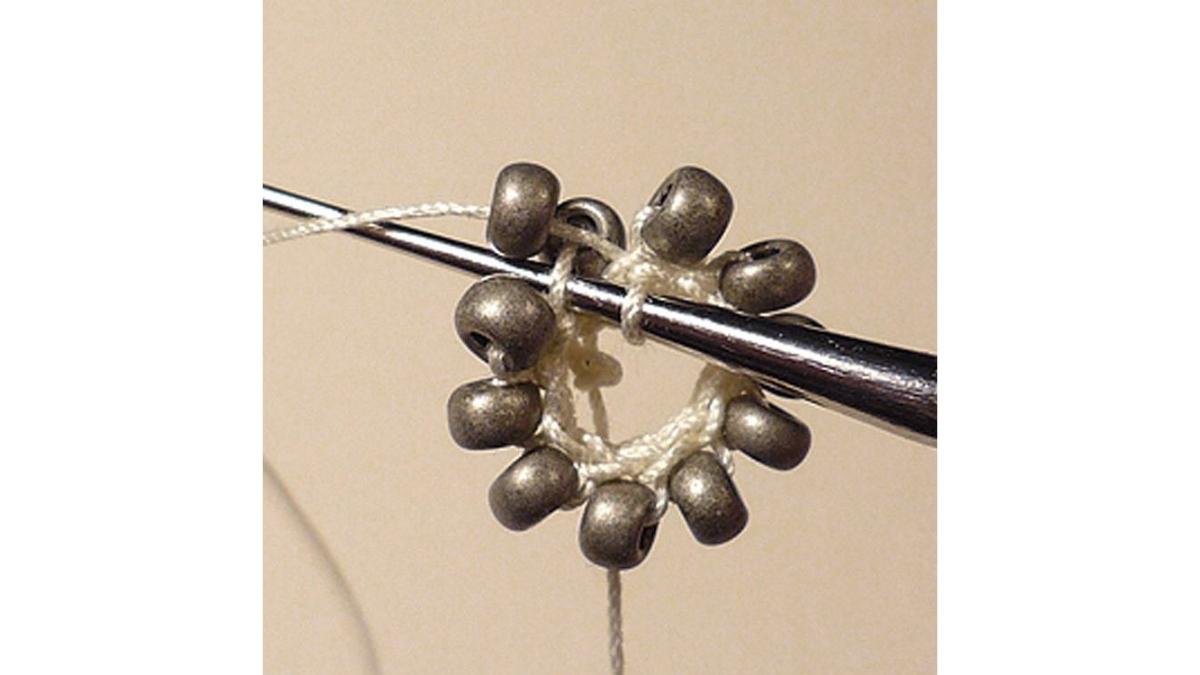 faire une spirale en perles au crochet