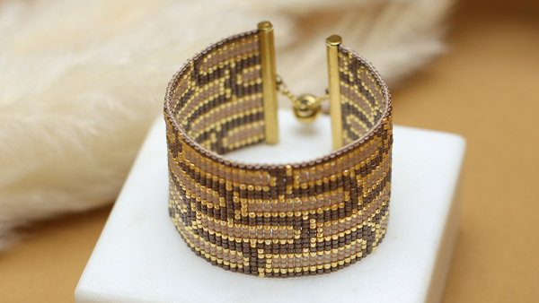 Bracelet au métier à tisser Mocha Mousse