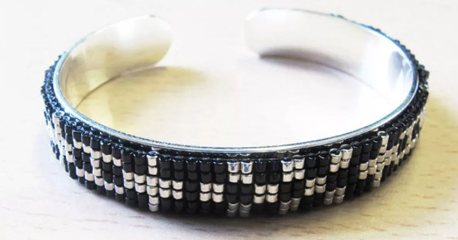 bracelet jonc miyuki noir