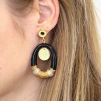 grandes boucles d'oreilles