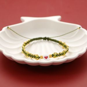 bracelet micro macram&eacute;
