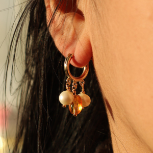 créoles dorées avec perles