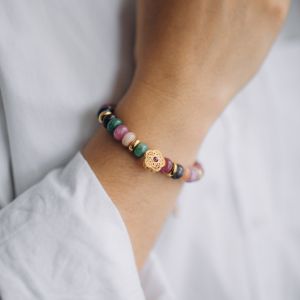 bracelet perles heishi pierres gemmes et acier inox dor&eacute;
