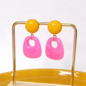 boucles d'oreilles acrylique