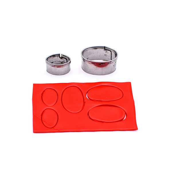 DIY Ras de cou coquelicot en pâte Fimo facile : Etape 8 DIY Ras de cou coquelicot en pâte Fimo facile : Etape 8