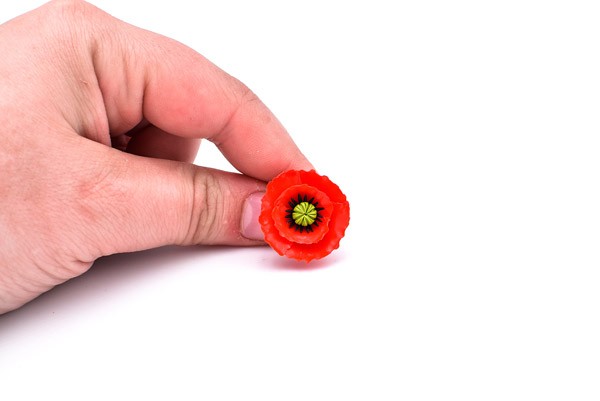 DIY Ras de cou coquelicot en pâte Fimo facile : Etape 13 DIY Ras de cou coquelicot en pâte Fimo facile : Etape 13