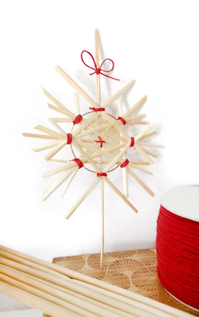 Schéma DIY Déco : étoile de Noël en paille Schéma DIY Déco : étoile de Noël en paille