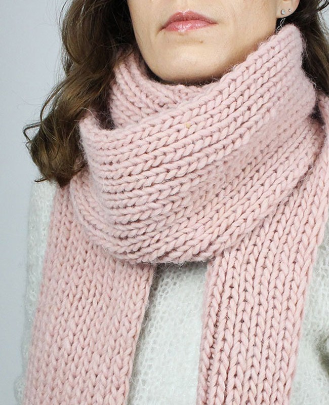 Schéma Tuto DIY : Tricoter une écharpe en laine facile Schéma Tuto DIY : Tricoter une écharpe en laine facile