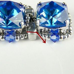 Bracelet Eléonore en perles PureCrystal et perles en verre par Puca® : Etape 18