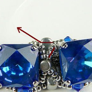 Bracelet Eléonore en perles PureCrystal et perles en verre par Puca® : Etape 20