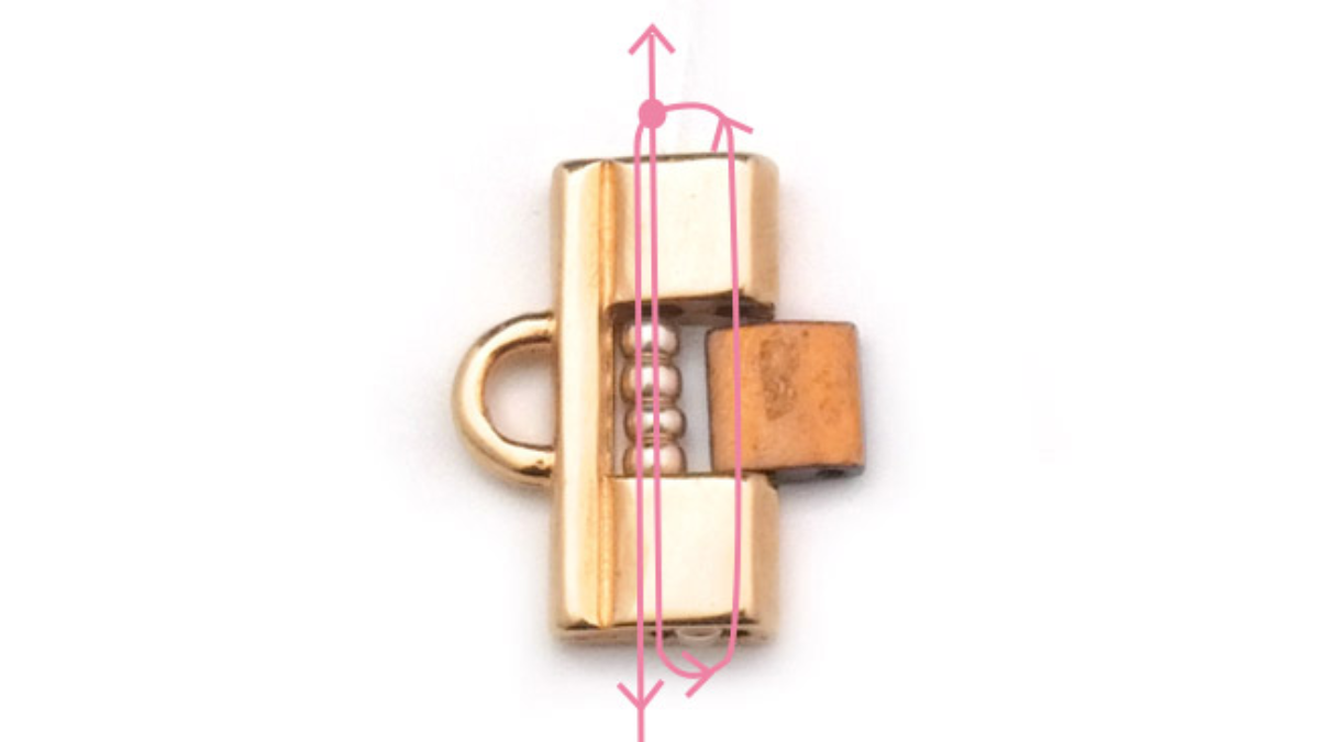 Bracelet perles carré Tila avec embouts spéciaux doré rose : Etape 2 Bracelet perles carré Tila avec embouts spéciaux doré rose : Etape 2