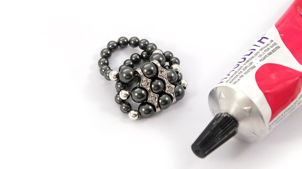 Bague élastique 3 rangs avec Perles Nacrées : Etape 4