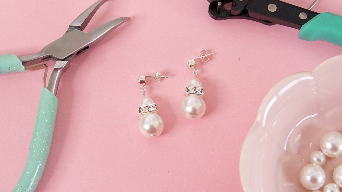 Boucles d'oreilles Perles Nacrées et Rondelles Strass carrée