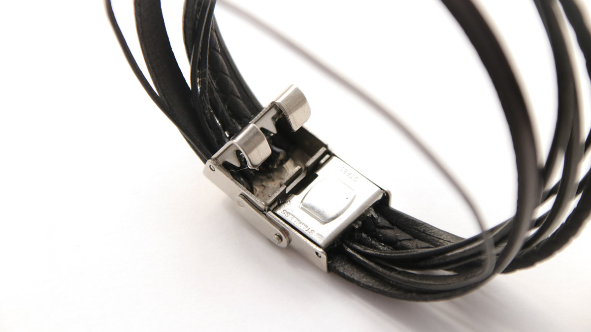 Bracelet Multirang Lacets et Cordons en cuir : Etape 3