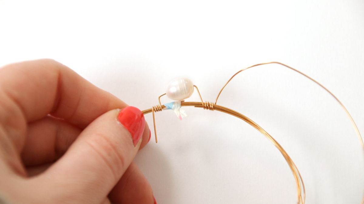 DIY Bracelets Joncs en fil de laiton et perles PureCrystal, perles d'eau douce et pierre Amazonite : Etape 2