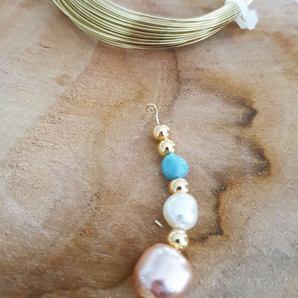 Boucles D'oreilles Percées Anneaux Avec Perles Nacrées - Couleur Or, Vintage, Très Bon état