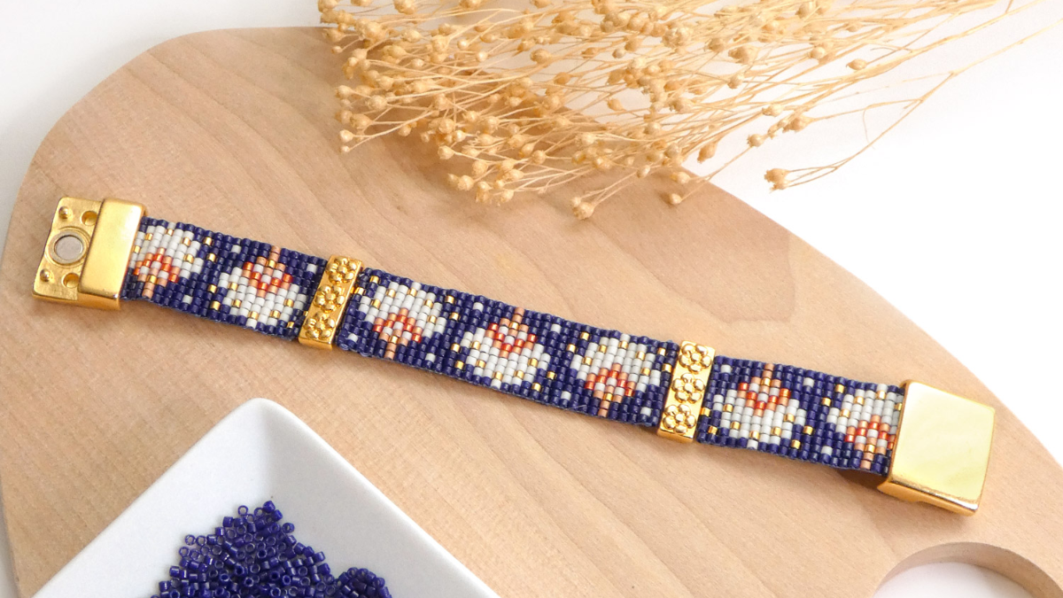 Bracelet Miyuki motif éventail avec barrettes fleurs dorées et fermoir aimanté