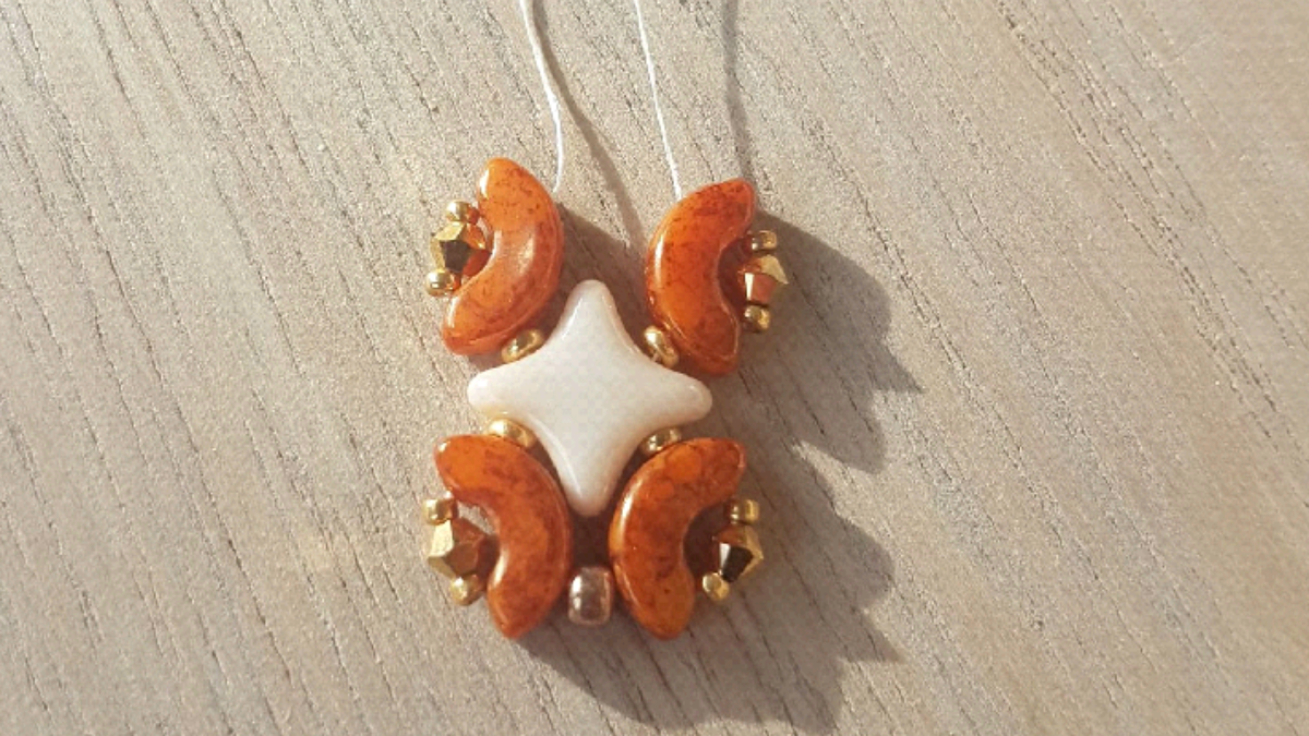 Bracelet de fête chic avec perles Starbeads et Arcos par Puca : Etape 5