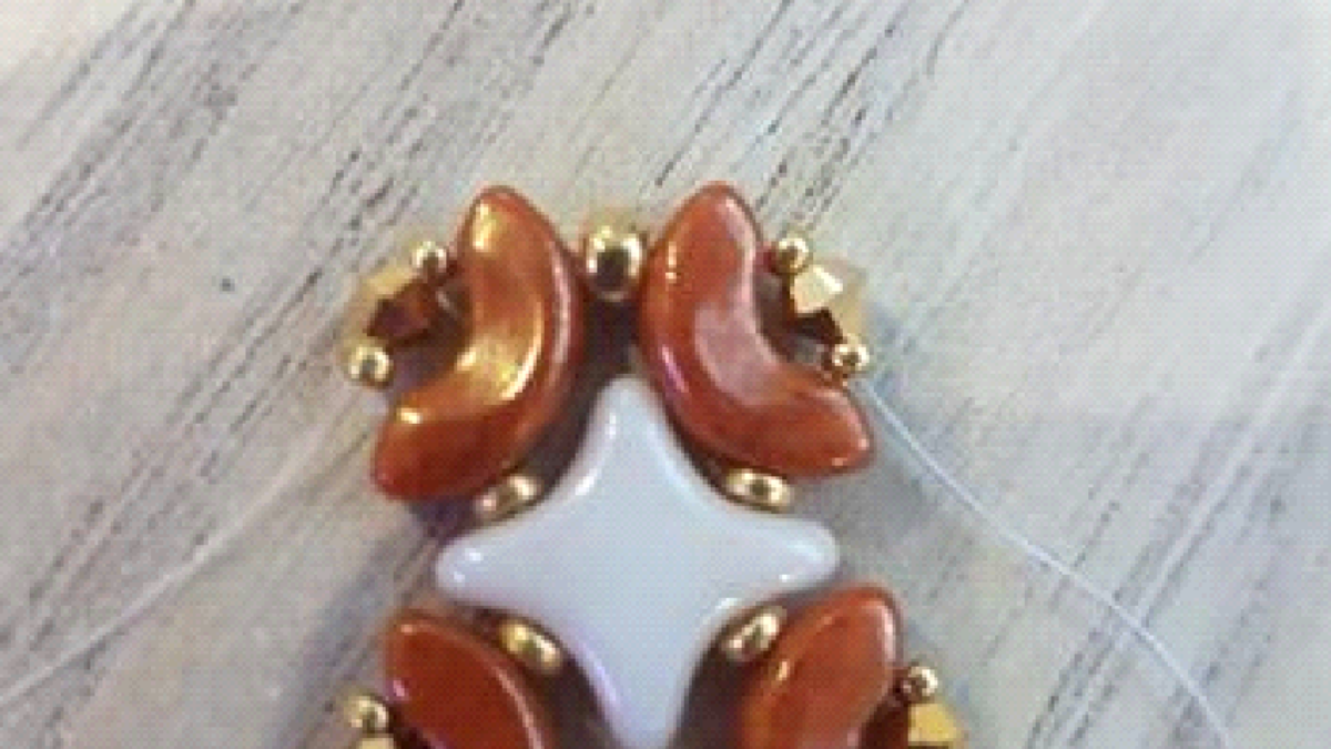 Bracelet de fête chic avec perles Starbeads et Arcos par Puca : Etape 6