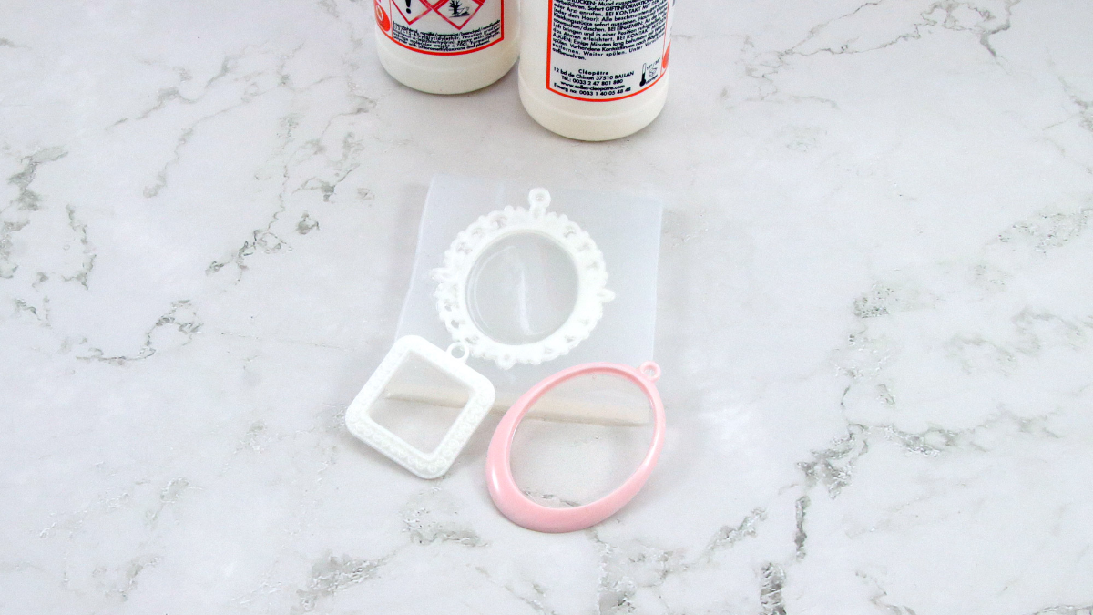 Cadres en résine avec inclusion de papier photo : Etape 2