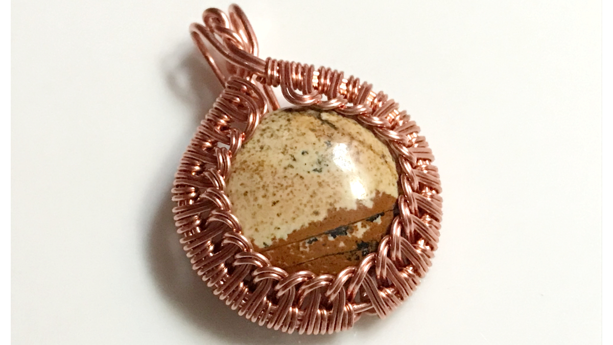 Pendentif serti wire wrapping avec cabochon pierre gemme et fil de cuivre : Etape 42