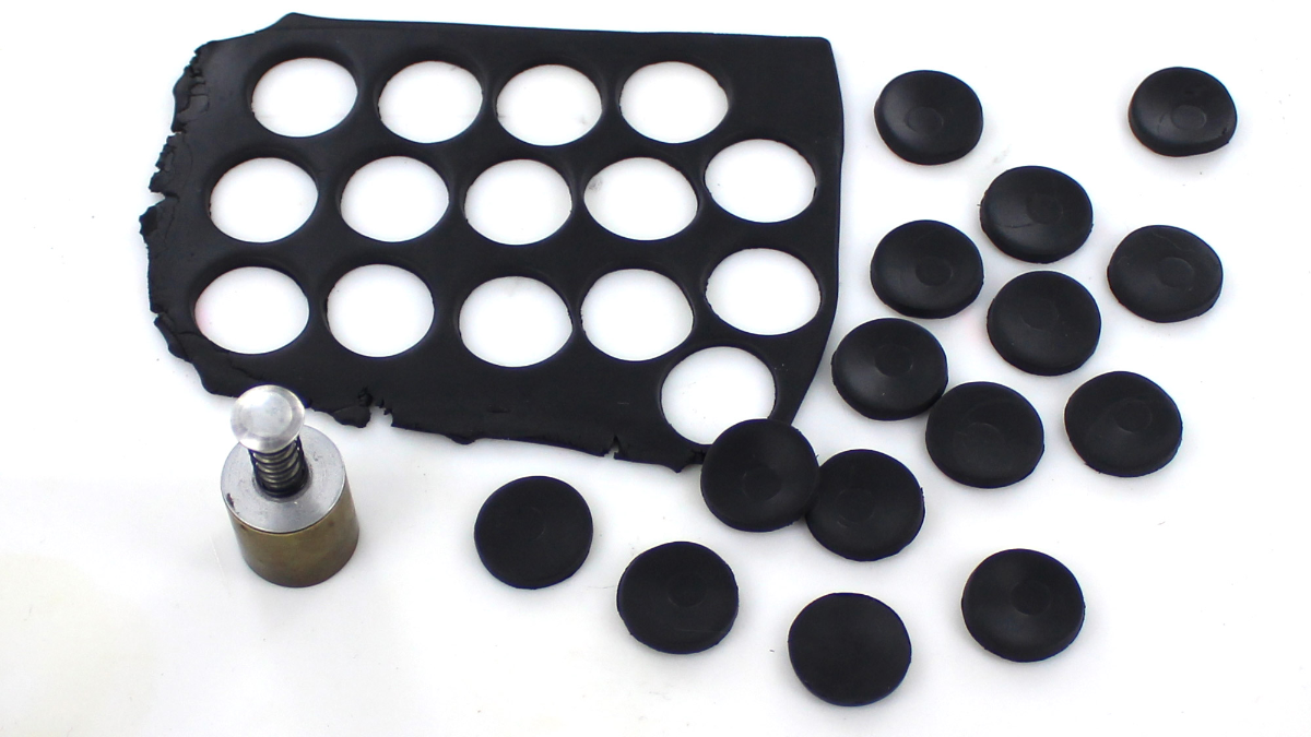 DIY collier en pâte polymère imitation perles howlite pastel : Etape 5