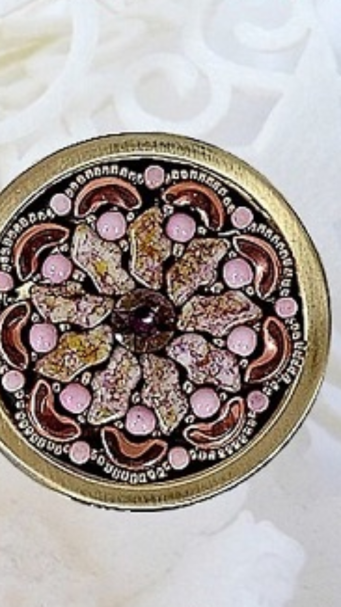 Schéma Boîte à pilules Daisy en perles en verre Delos, Arcos et Minos par Puca Schéma Boîte à pilules Daisy en perles en verre Delos, Arcos et Minos par Puca