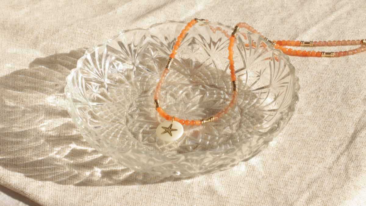 Schéma DIY Collier en Agate teintée et pendentif en nacre Schéma DIY Collier en Agate teintée et pendentif en nacre