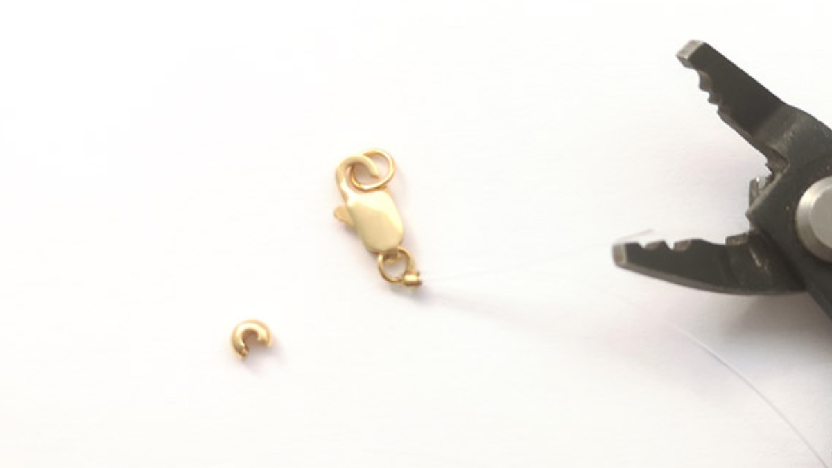 DIY Collier en Agate teintée et pendentif en nacre : Etape 1 DIY Collier en Agate teintée et pendentif en nacre : Etape 1