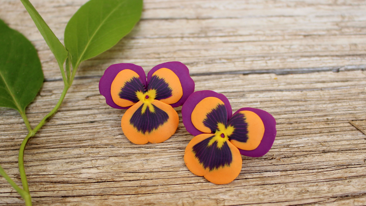 Schéma Boucles d'oreilles pensées en pâte polymère