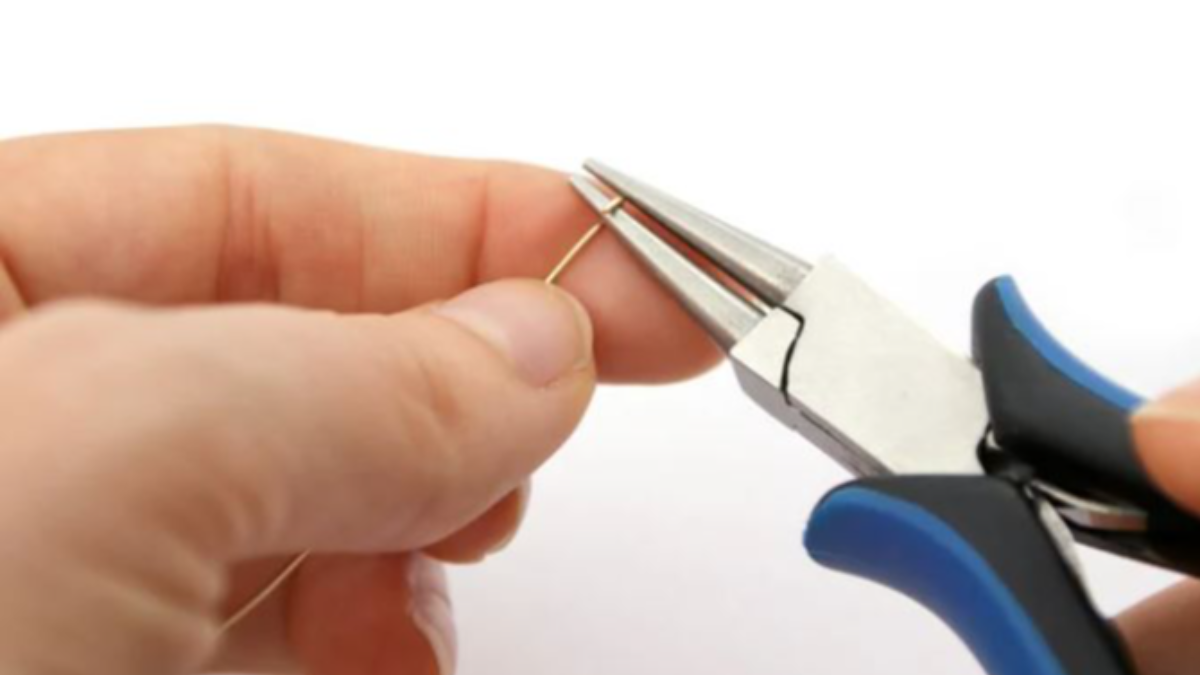 Bracelet Jonc semainier diamanté doré à l'or fin breloques alphabet : Etape 6