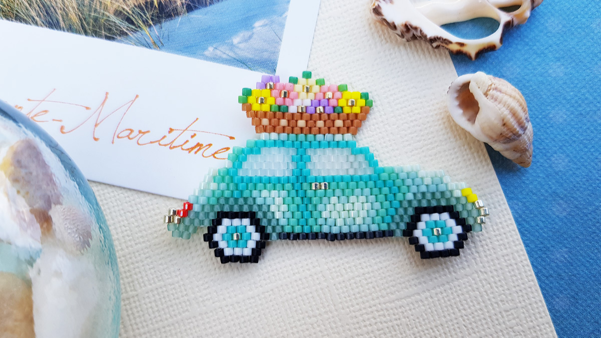 Voiture coccinelle et panier de fleurs en tissage de perles Miyuki Délicas 11/0 par Coeur Citron