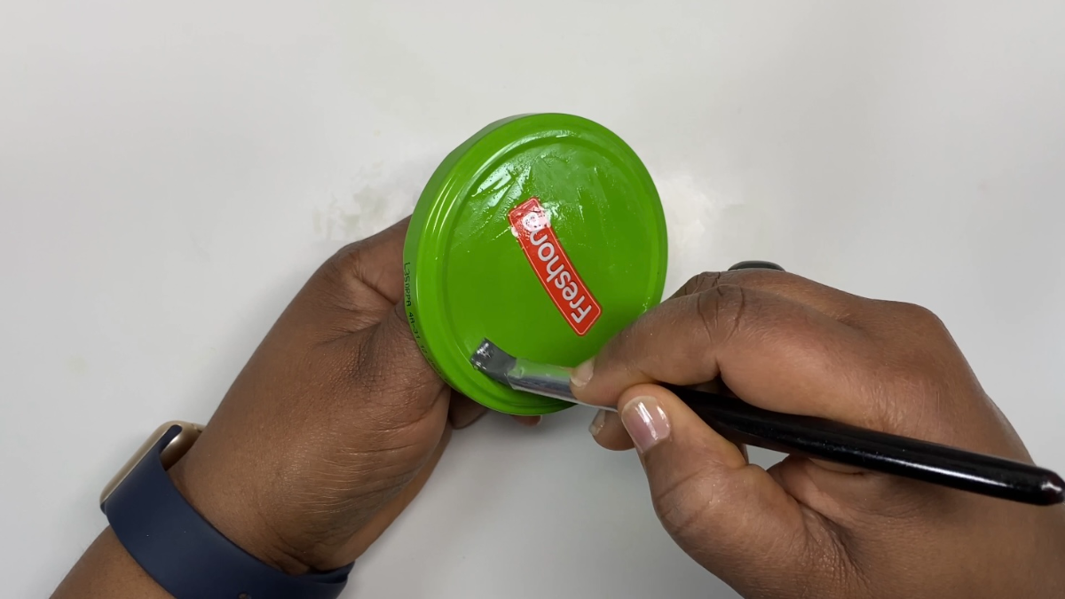 3 idées DIY pour recycler vos bocaux avec de la pâte polymère : Etape 26