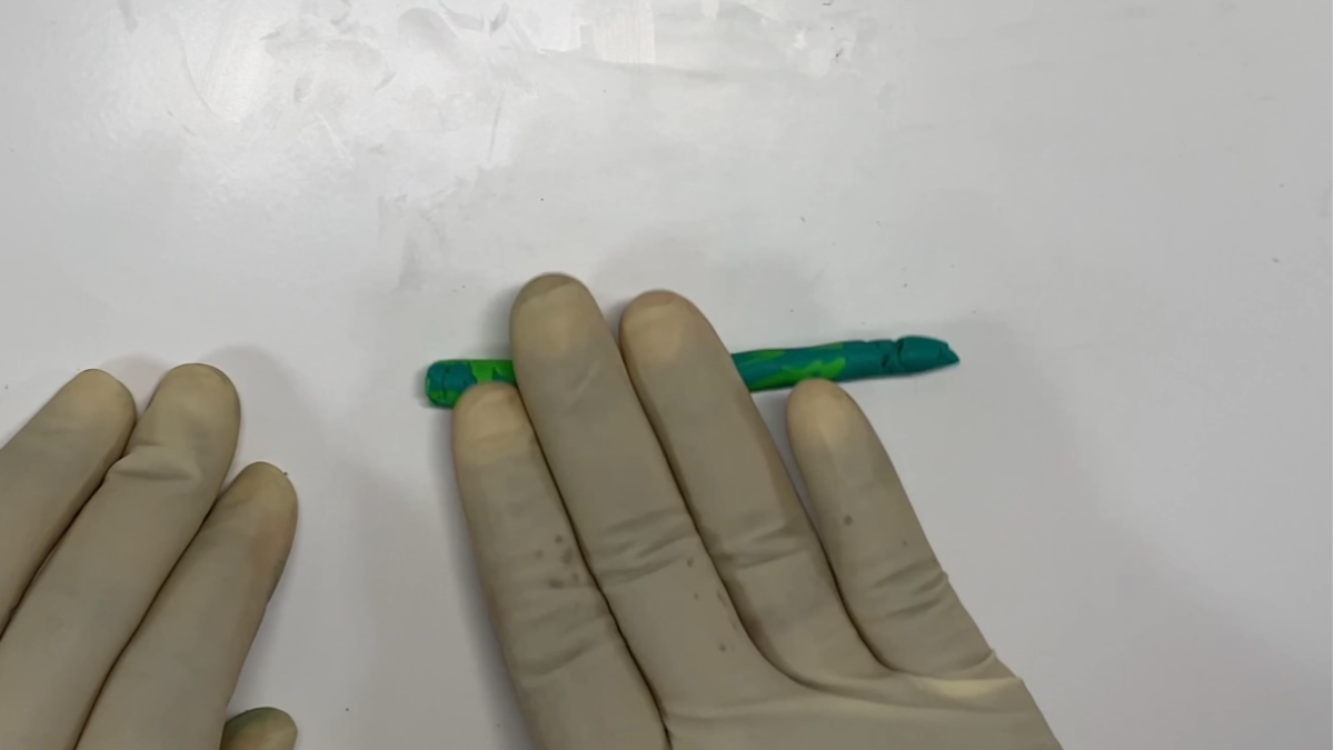 3 idées DIY pour recycler vos bocaux avec de la pâte polymère : Etape 44