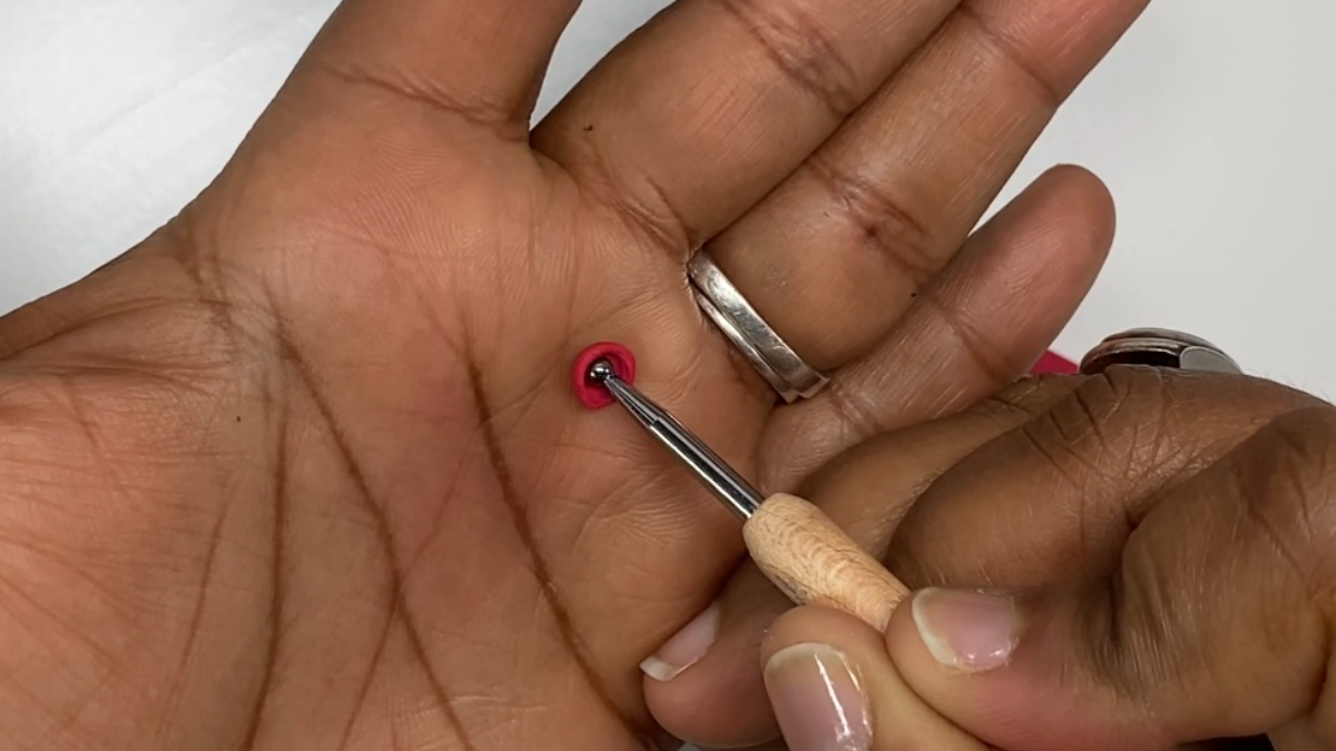 3 idées DIY pour recycler vos bocaux avec de la pâte polymère : Etape 46