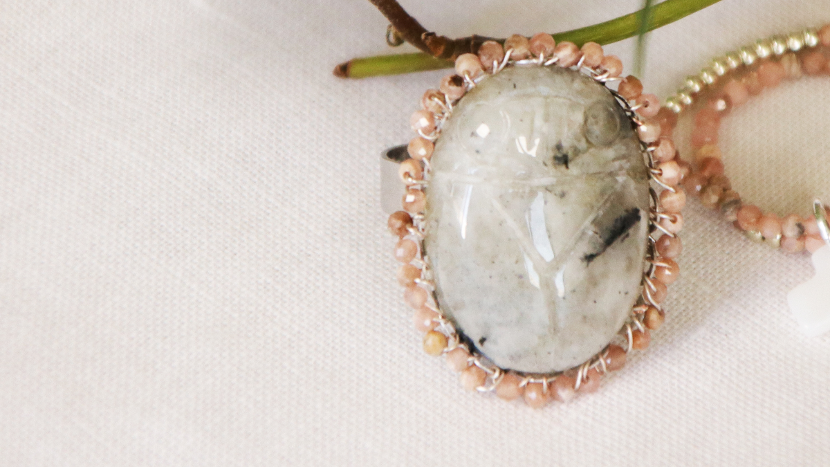 DIY Bague cabochon scarabée en pierre gemme Labradorite et Miyuki : Etape 2