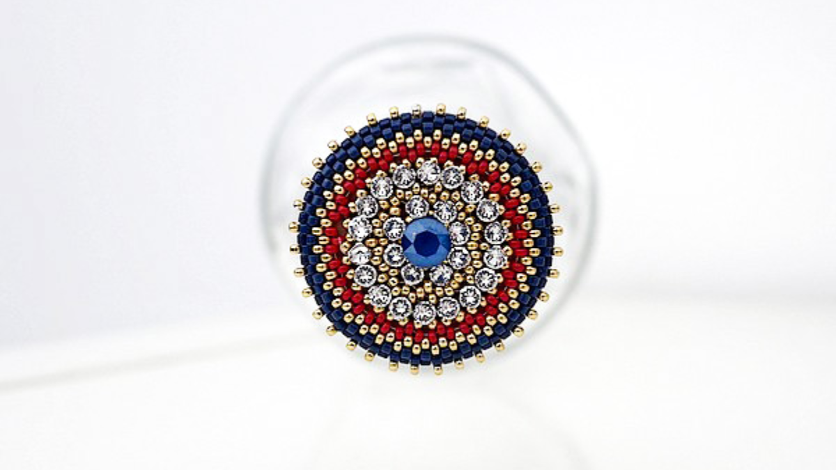 Schéma DIY Customiser un bouchon de bouteille en bois avec des perles Miyuki - Mon p'tit bouchon par Puca Schéma DIY Customiser un bouchon de bouteille en bois avec des perles Miyuki - Mon p'tit bouchon par Puca