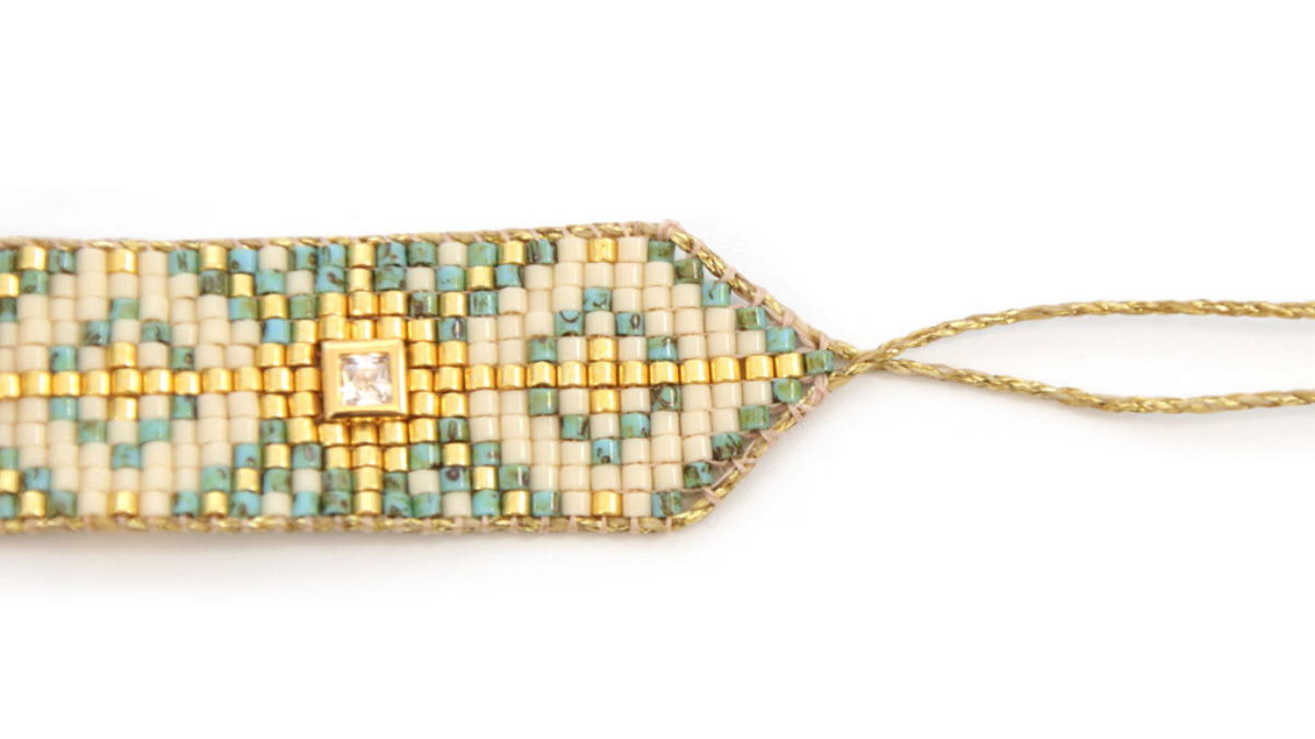 Grille de tissage Bracelet Miyuki Delicas 10 sur métier à tisser avec incrustation de strass : Etape 14