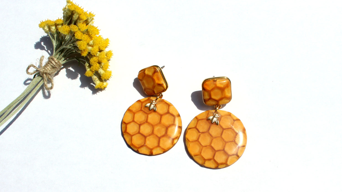 Schéma Boucles d'oreilles nid d'abeilles avec de la Fimo liquide Schéma Boucles d'oreilles nid d'abeilles avec de la Fimo liquide