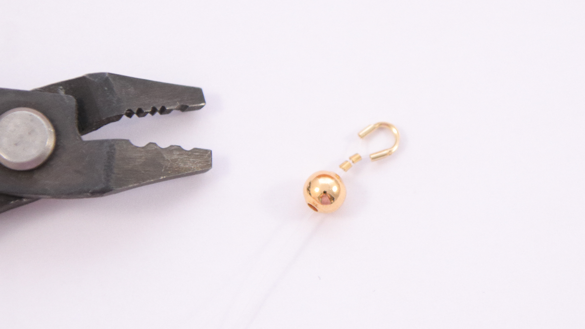 DIY Chaine de lunettes coquillage et perles en Aventurine : Etape 3 DIY Chaine de lunettes coquillage et perles en Aventurine : Etape 3