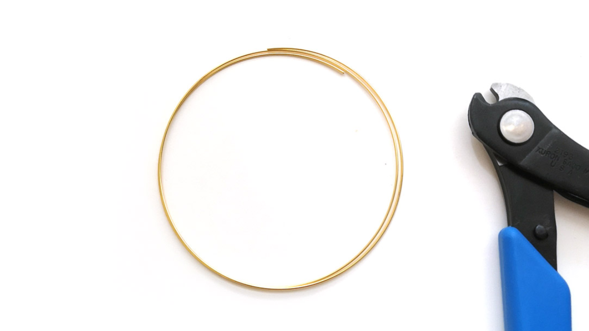 DIY Bracelet en perles Rudraksha ou larmes de Shiva : Etape 1 DIY Bracelet en perles Rudraksha ou larmes de Shiva : Etape 1