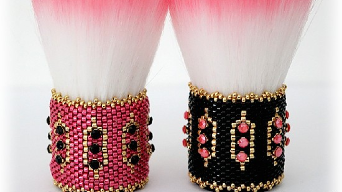 Schéma Pinceau Blush avec perles par Puca Schéma Pinceau Blush avec perles par Puca