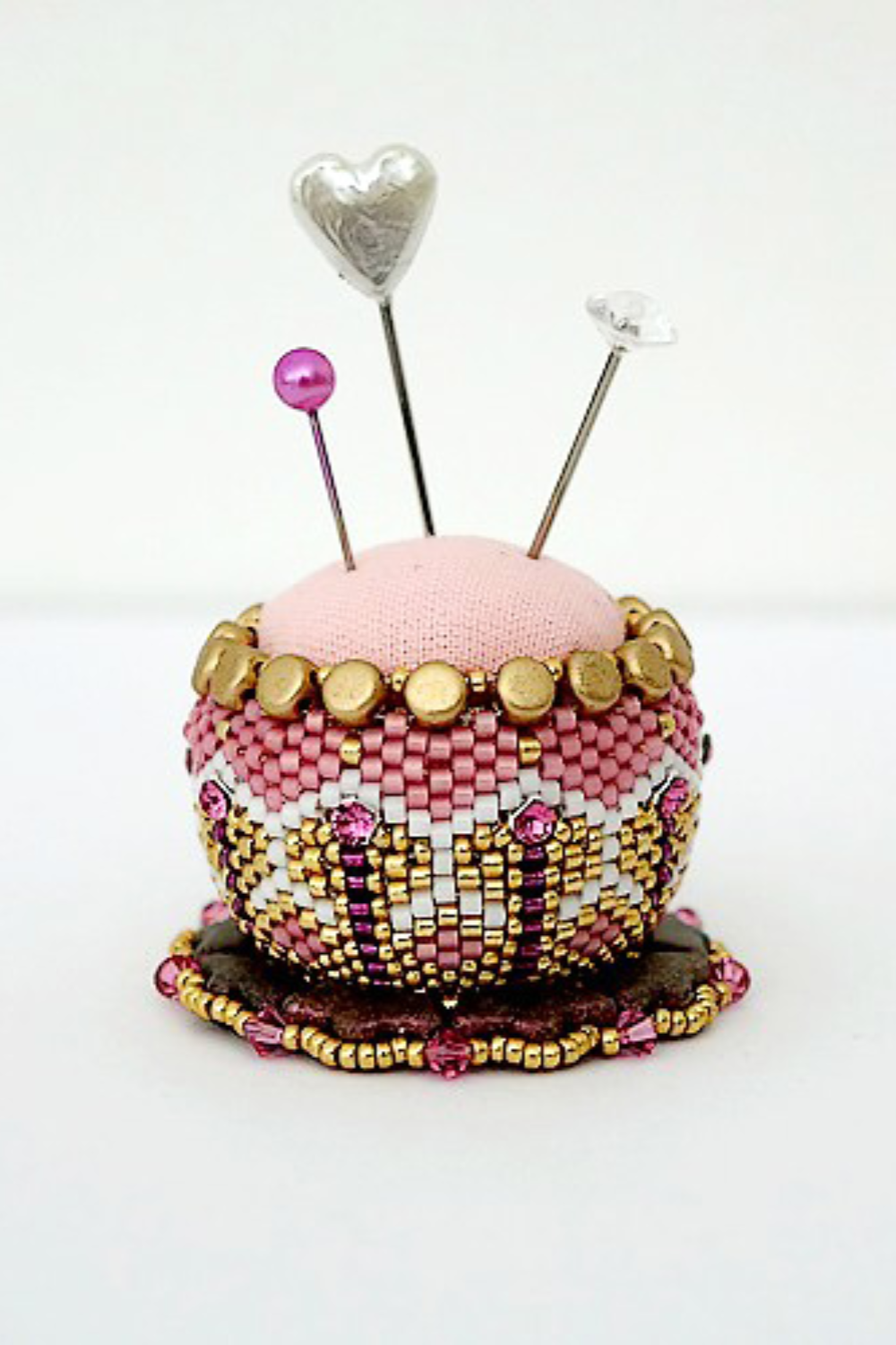 Schéma Pique-aiguilles Kira en perles en verre Kalos par Puca et perles Miyuki