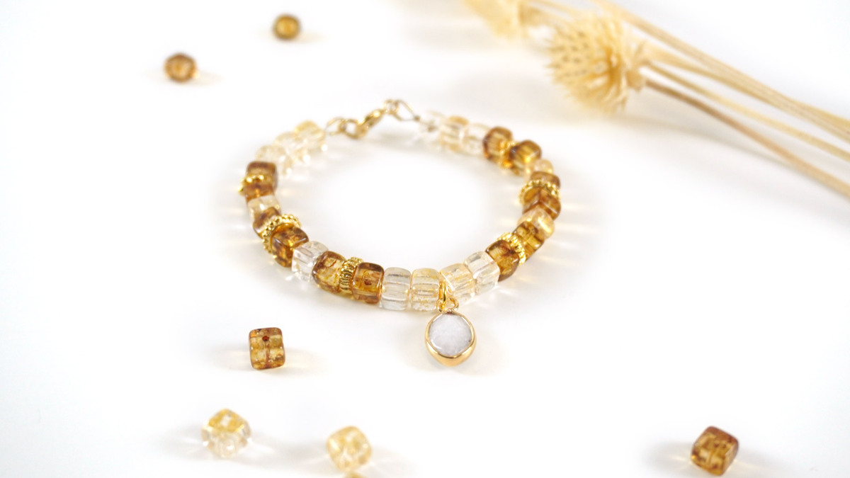 DIY Bracelet perles en verre recyclé made in Europe DIY Bracelet perles en verre recyclé made in Europe