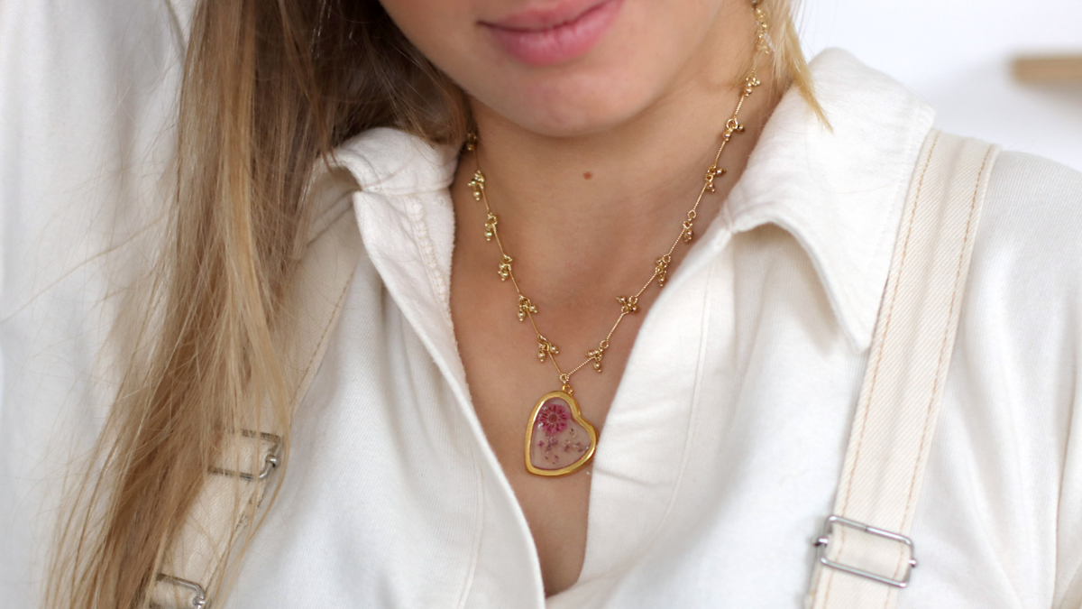 DIY Collier Pendentif Coeur en résine UV LED inclusion de fleurs séchées