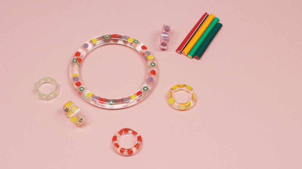 DIY débutant : Bagues fruitées en résine DIY débutant : Bagues fruitées en résine