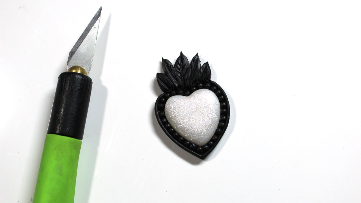 Bijoux ex-voto en pâte polymère Cernit : Etape 10